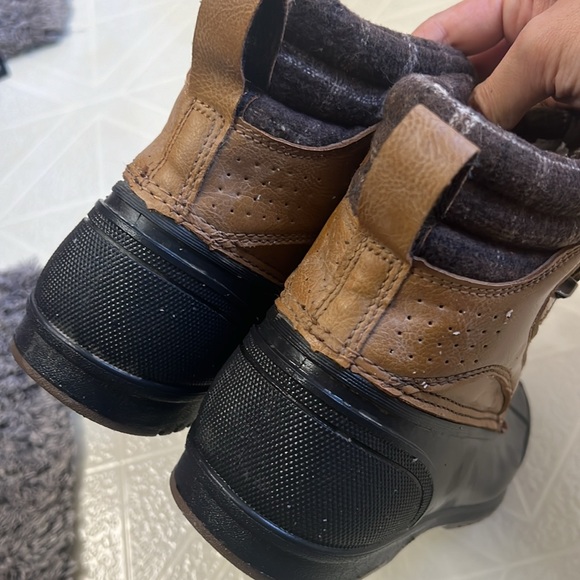 Magellan Outdoor Boots Duck Boots Waterproof Rubber Leather Flannel - Picture 2 of 5